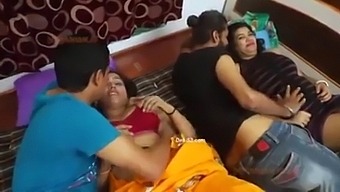 جنس ساخن بين زوجين ..