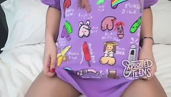 Teen With A Curvy Backside Gives A Deepthroat Blowjob